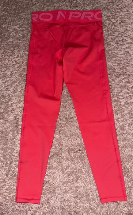 Дамски клин Nike pro