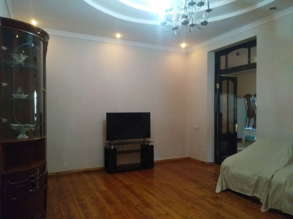 Сурхондарё вил. Термиз шахар Шодлик МФЙ Навбог 12/5 Уй сотилади. (ЦУМ)