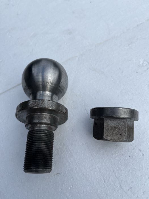 Теглич за лек автомобил