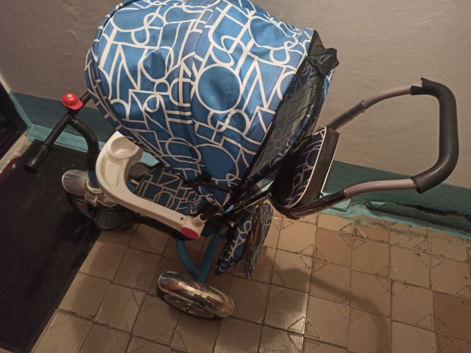 Трёхколёсный велосипед