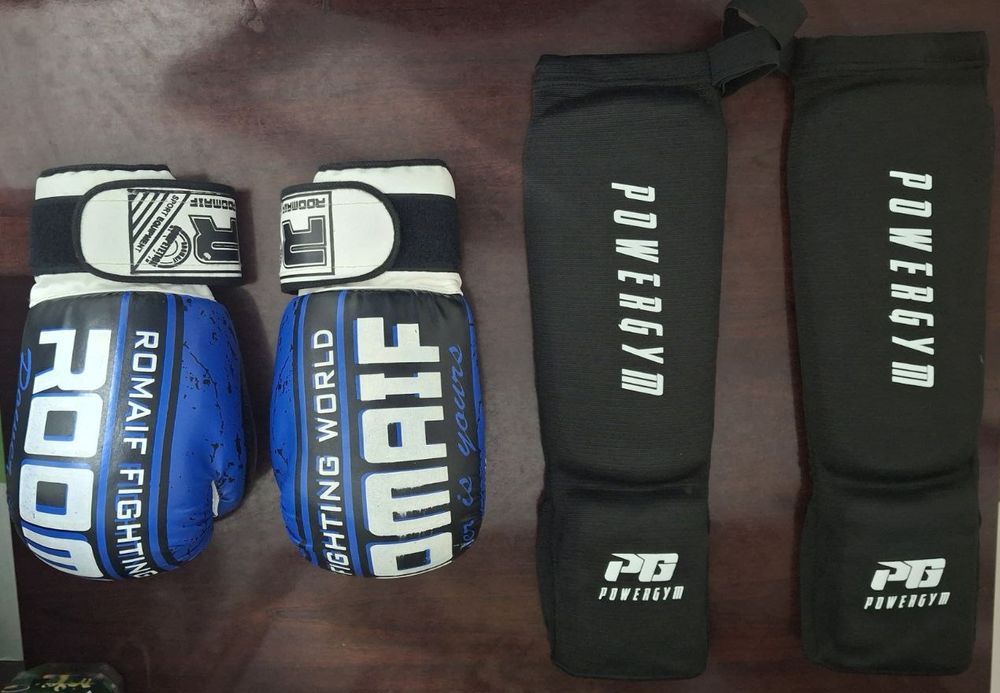 Продается Перчатки И Шитки Для Спорта!