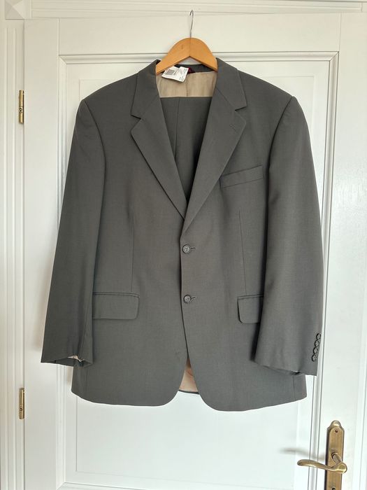 Costume pentru bărbați