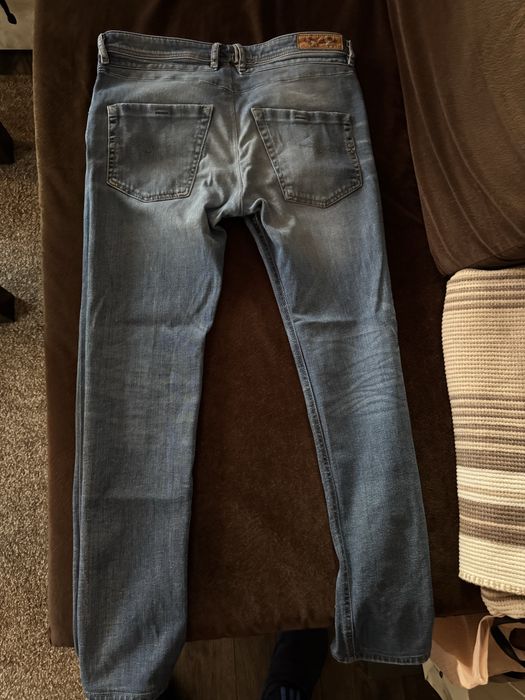 Мъжки дънки и панталони