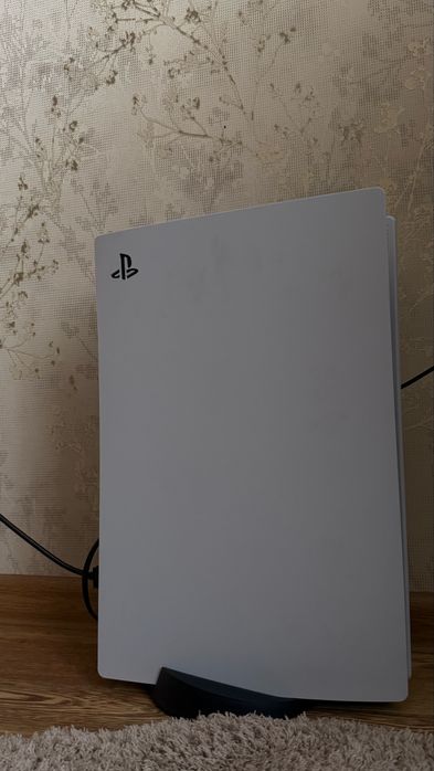 PS5 + 2 геймпада