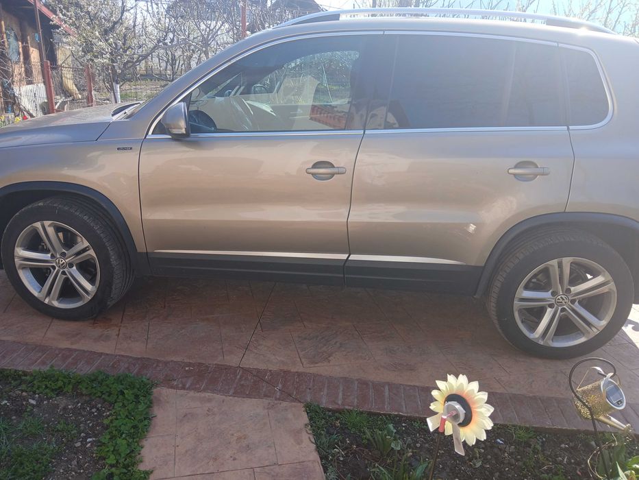 VOLKSWAGEN Tiguan 2015