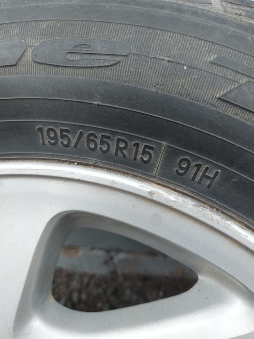 Продам диски с резиной