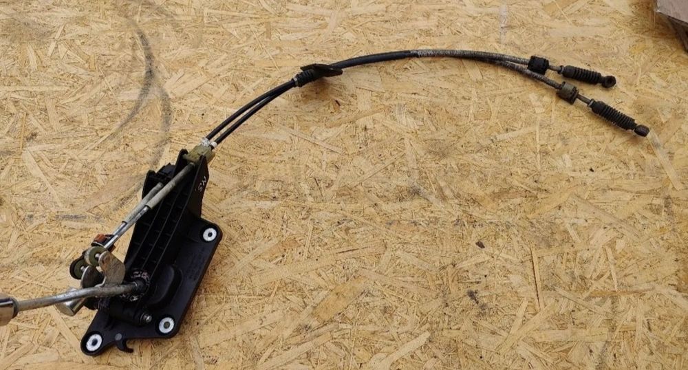 Тросы кулисы Мазда 3