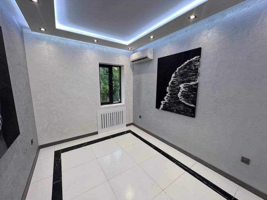 Боткина | Ашхабад - Продается нежилое помещение вдоль дороги 120м2