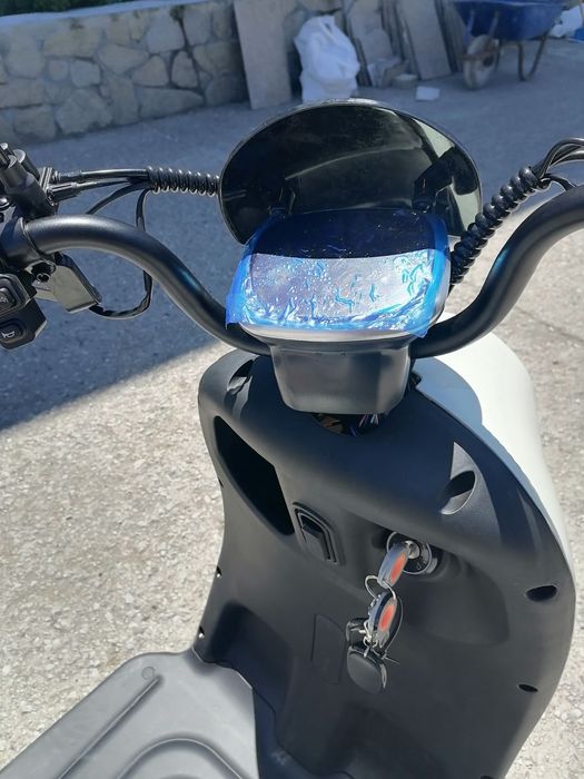 Триколка електрическа модел Vespa