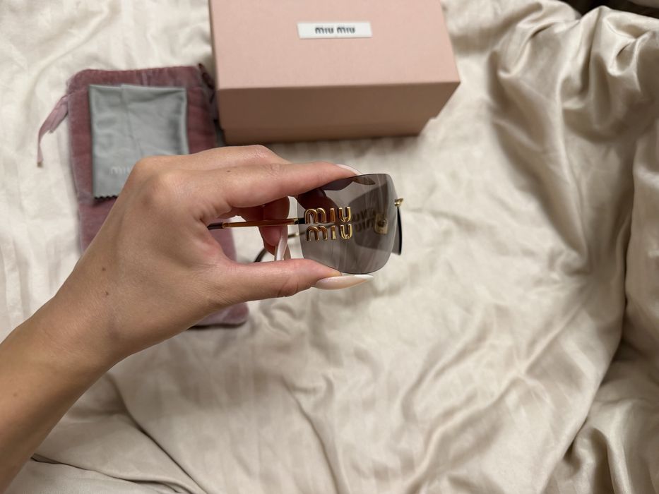 Miu Miu очила MU54YS