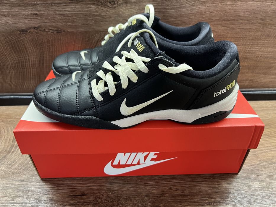 NIKE TOTAL 90 - Чисто НОВИ EUR:42.5