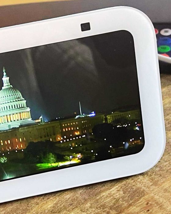 СКАНДАЛНО УДОБЕН: Amazon Echo Show 5 (3rd Gen)