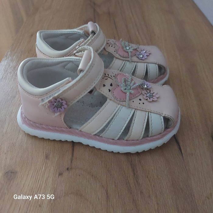 Продам, сандали на девочку