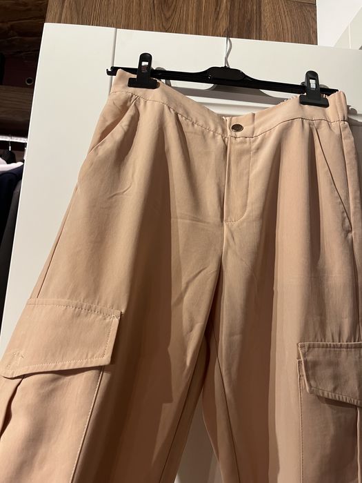 Pantaloni zara M