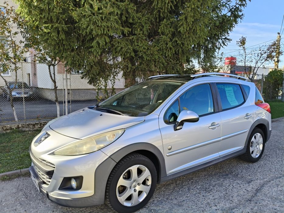 Peugeot 207 SW Cross Outdoor 1,6 DCI an 2011