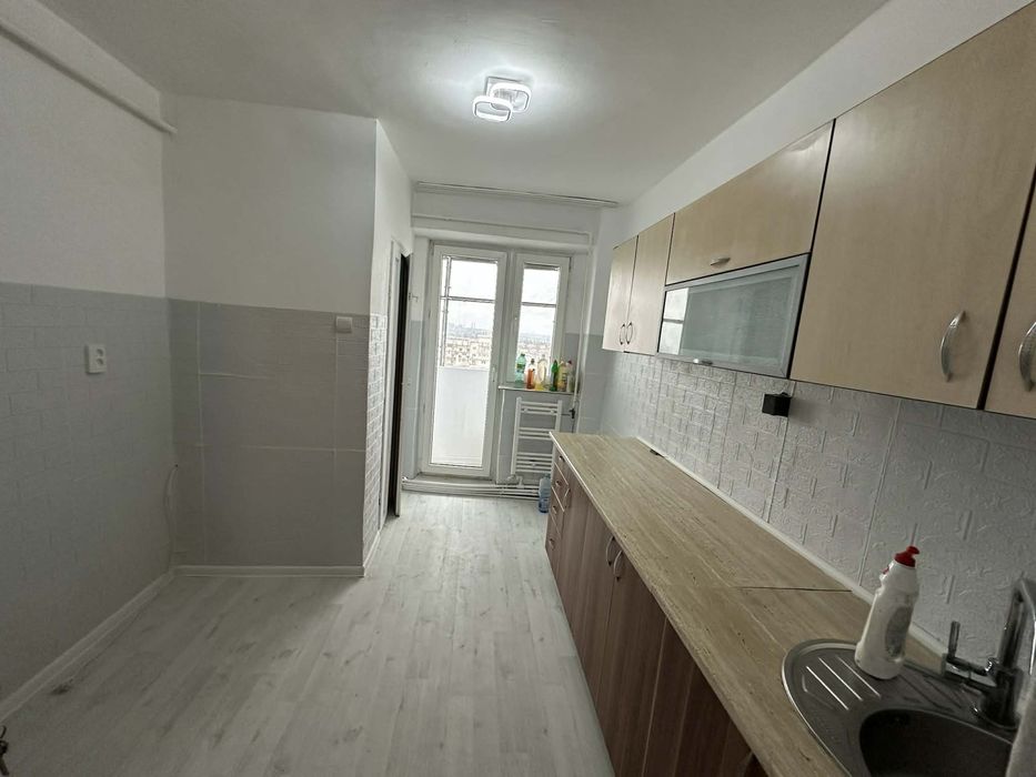 Apartament 3 camere decomandat micro 18 75.5mp etaj 11/11