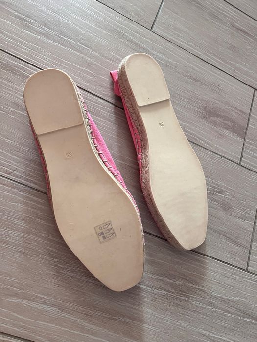 ЧИСТО НОВИ Еспадрили Esprit