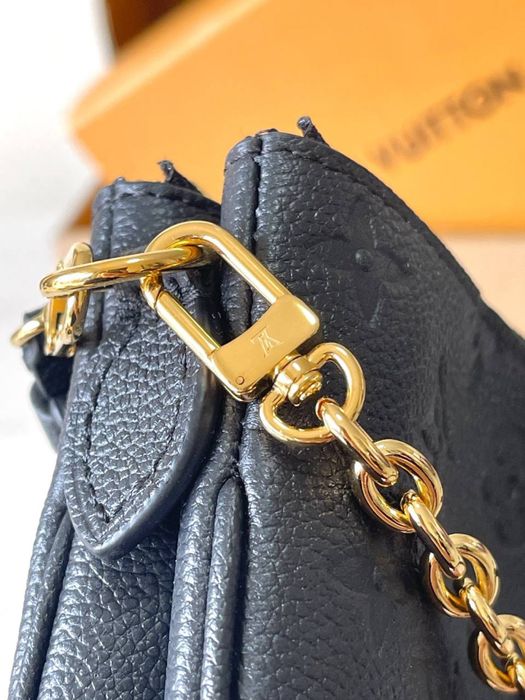 Geanta Louis Vuitton Liv Pochette