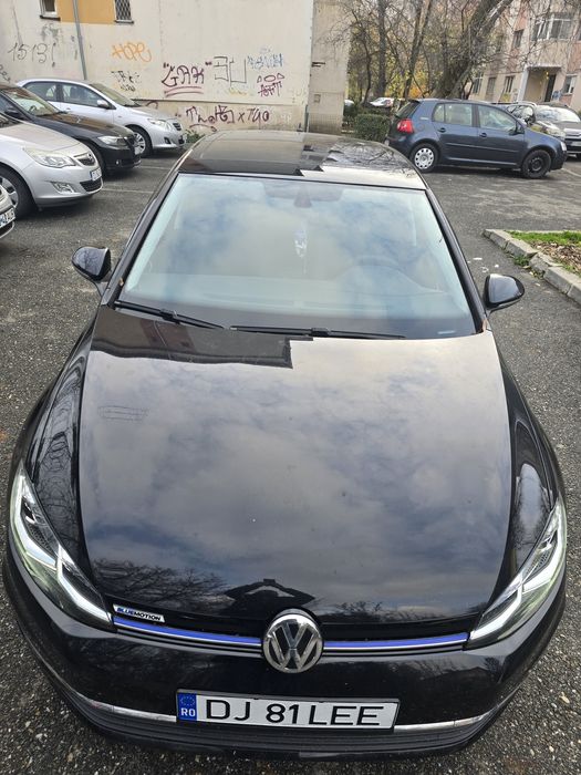 Vând Volkswagen Golf 7