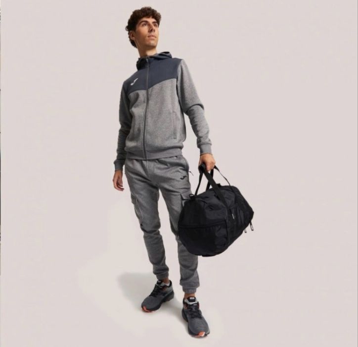 Продам футбольную экипировку