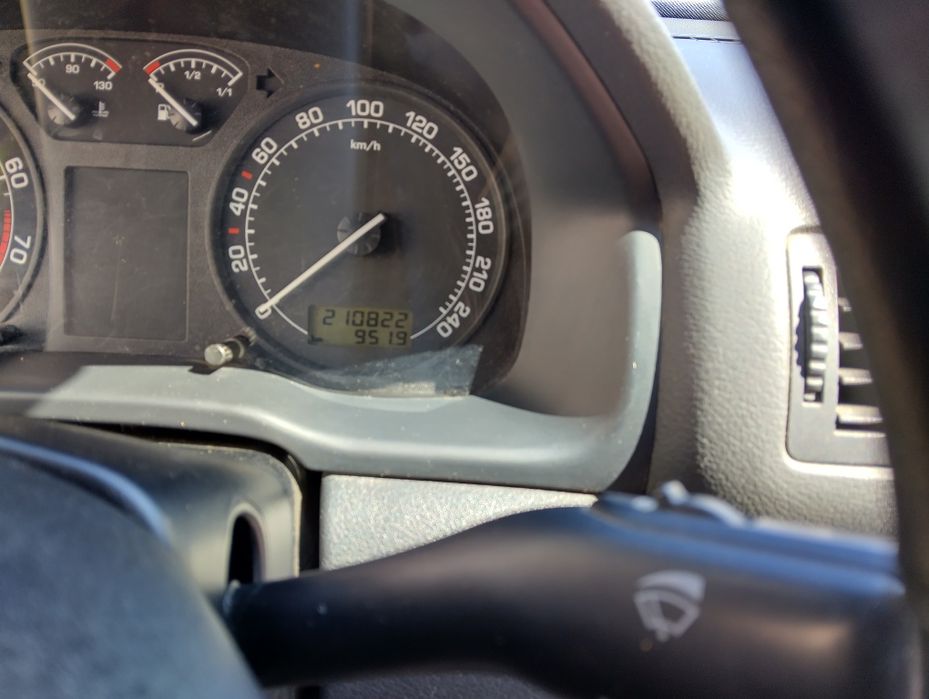 Vând autoturism Skoda