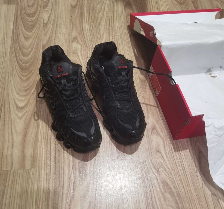 Nike shox mărimea 42
