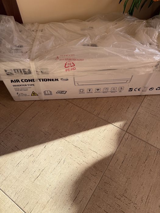 Vand aparat aer condiționat Star Light 12000 btu sigilat