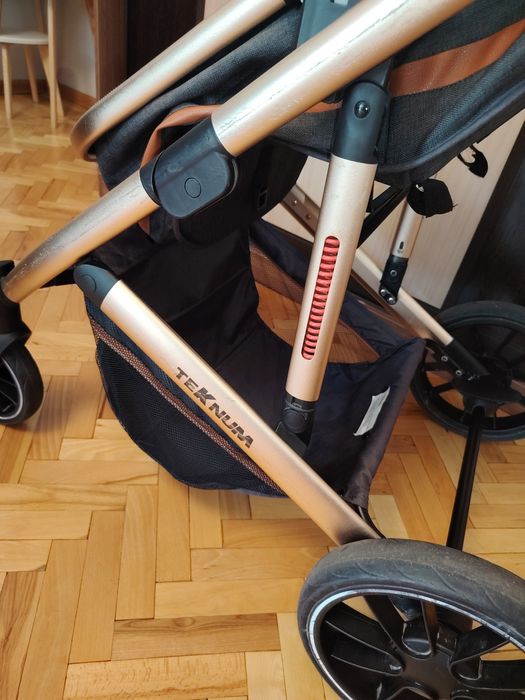 Продам детскую коляску