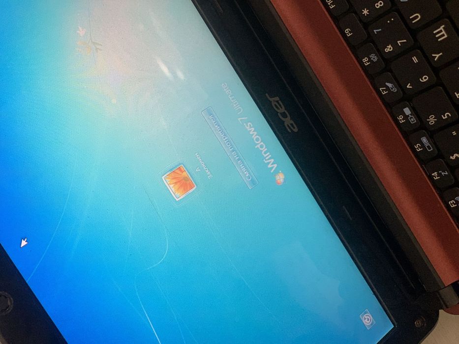 Лаптоп Acer Aspire One