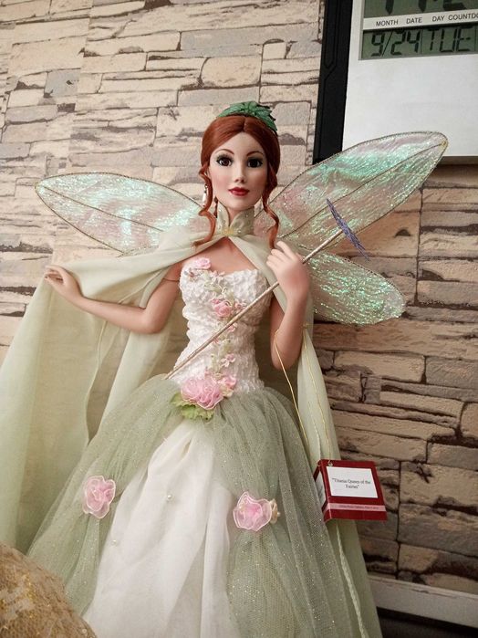 Порцеланова кукла Титания