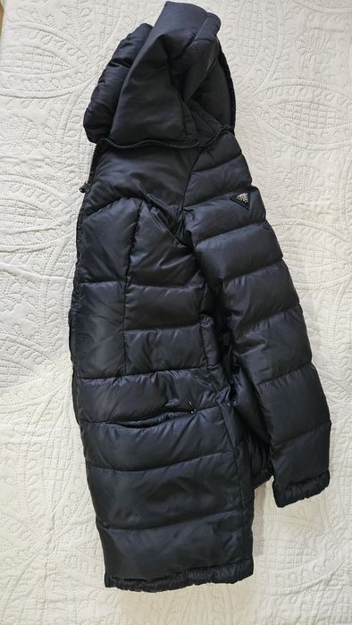 Оригинално яке Guess S размер