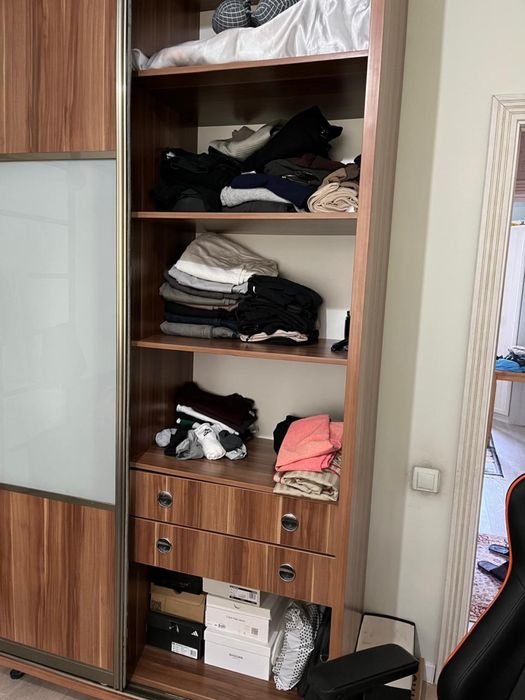 Спальный гарнитур