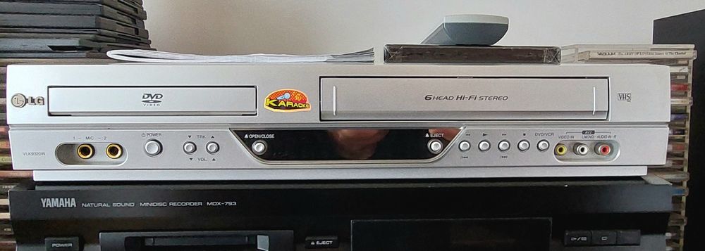 Продам двойку LG vlk9320w