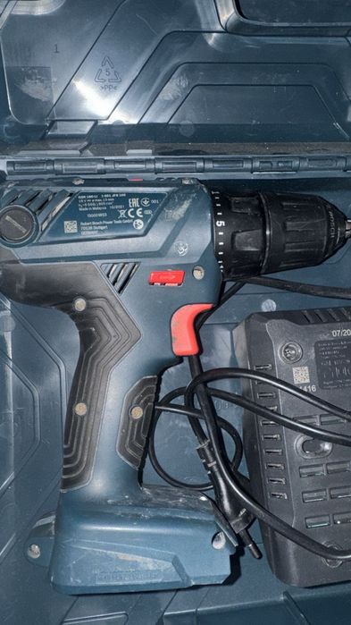 Шуруповерт Bosch