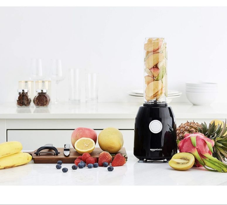 Amazon Basics - Blend & Go Smoothie Maker 600ml 600W Black