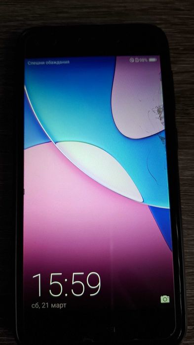 Продавам два смартфона HUAWEI - android