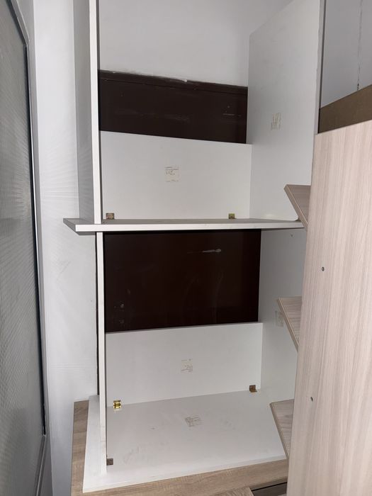 Продам стол и стулья