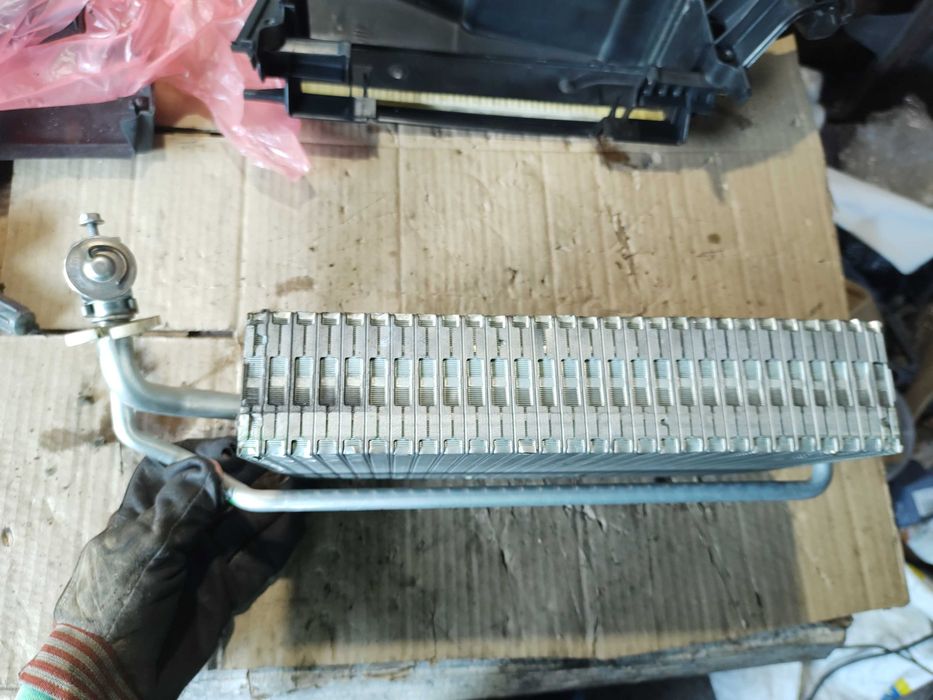 Изпарител Радиатор Климатик MERCEDES E class W211 V6 4matic Tmodel