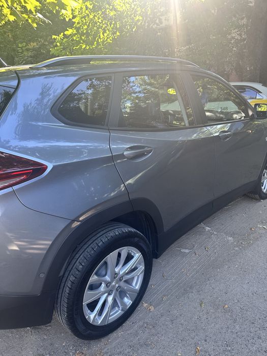 Продам Tracker LTZ 2023 г.