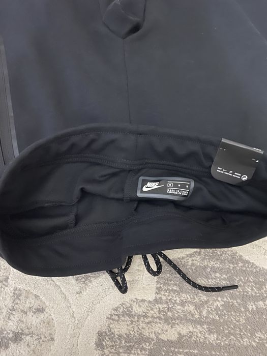 Продам треко (nike teech flecee) не дорого