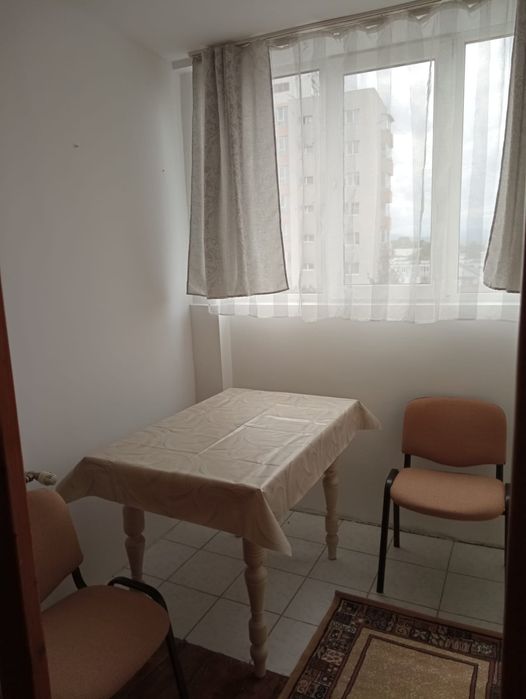 Închiriez  Garsoniera