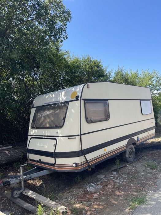 Rulota Eriba Nova 460 4 persoane cu incalzire frigider etc