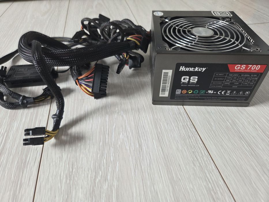 Блок питания HuntKey GS700