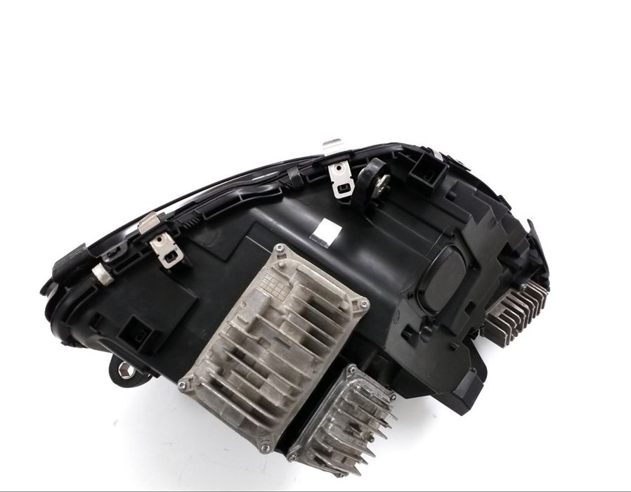 Mercedes C class W205 фарове