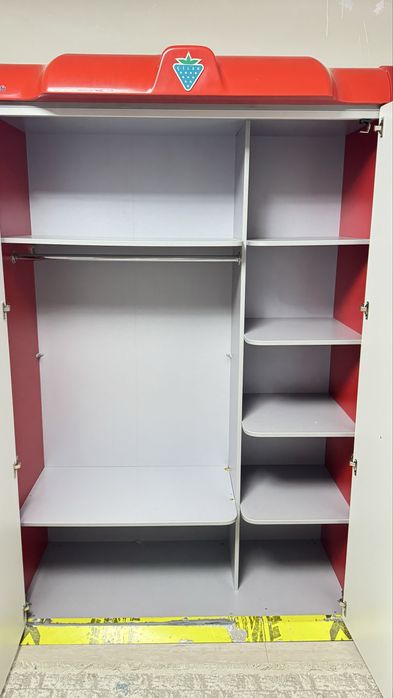 Детский шкаф в отличном состоянии