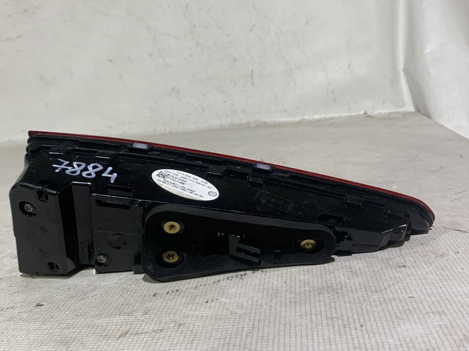 Lampa stop dreapta pe hayon, Skoda Enyaq, 2021, 2022, 2023, 2024, cod origine OE 5LG945308C.