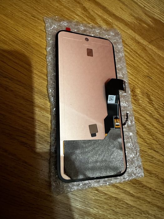 Дисплей Google Pixel 8a