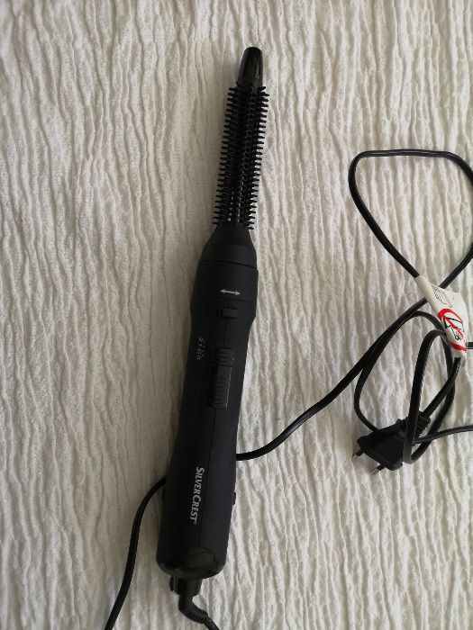 Стилизиращ гребен с топъл възудх