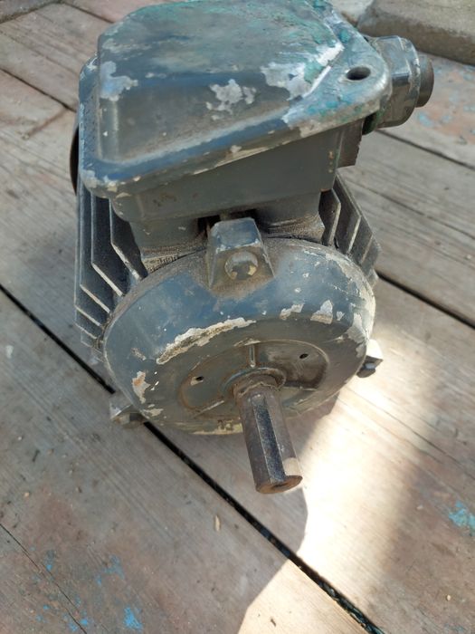 Электродвигатель