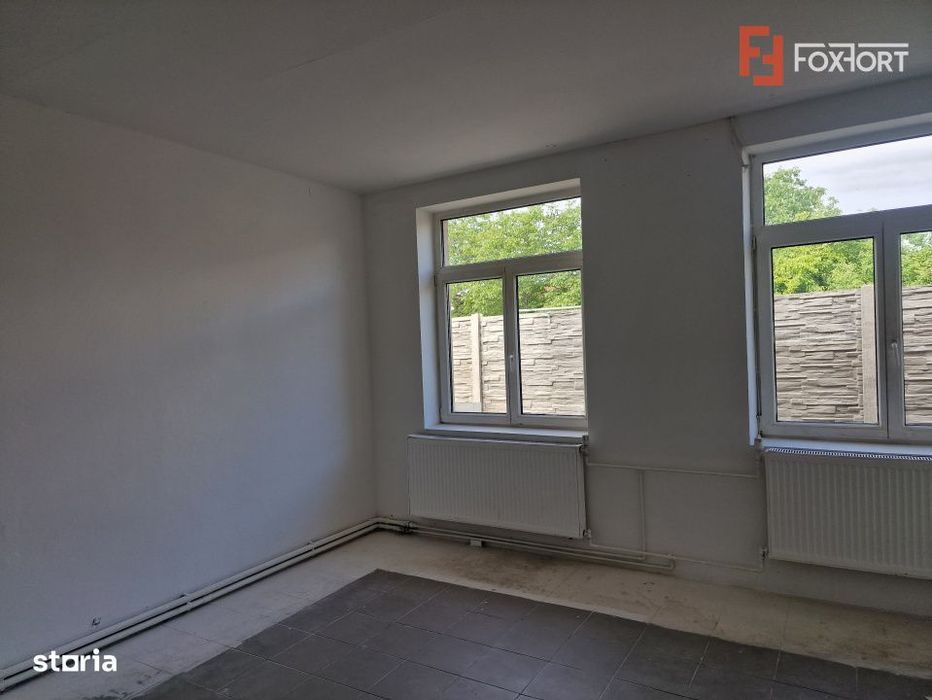 Spatiu comercial cu 16 incaperi - zona Mehala